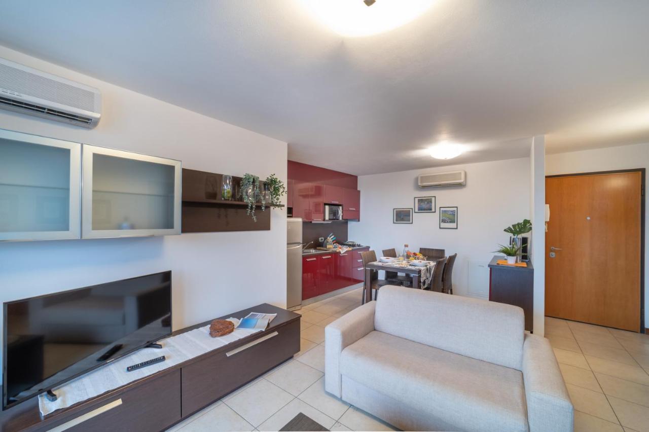 Residenza Ore Felici Lignano Sabbiadoro Exterior foto