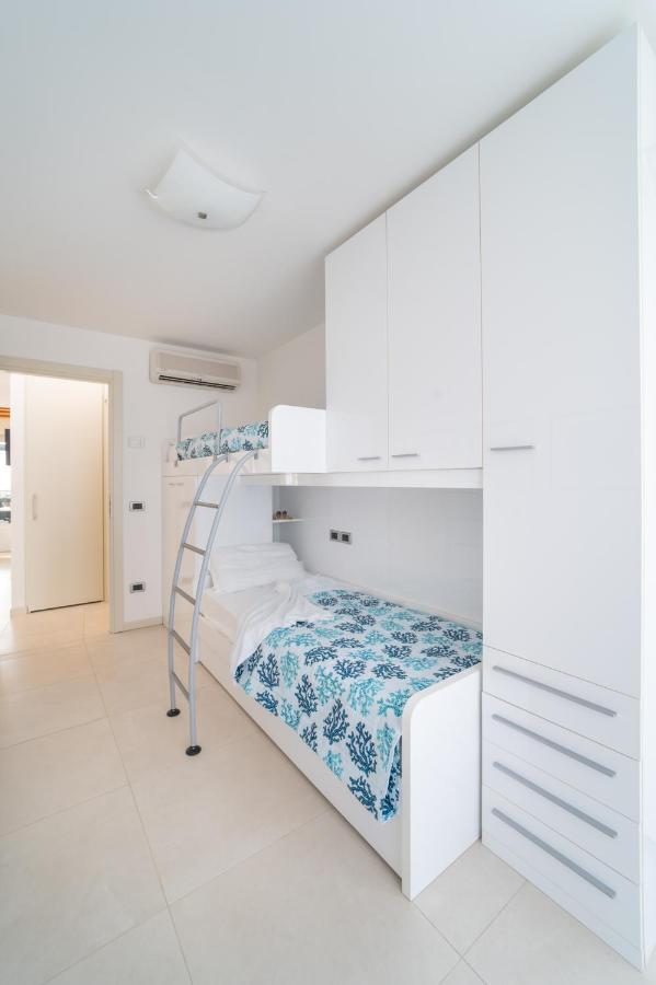 Residenza Ore Felici Lignano Sabbiadoro Exterior foto