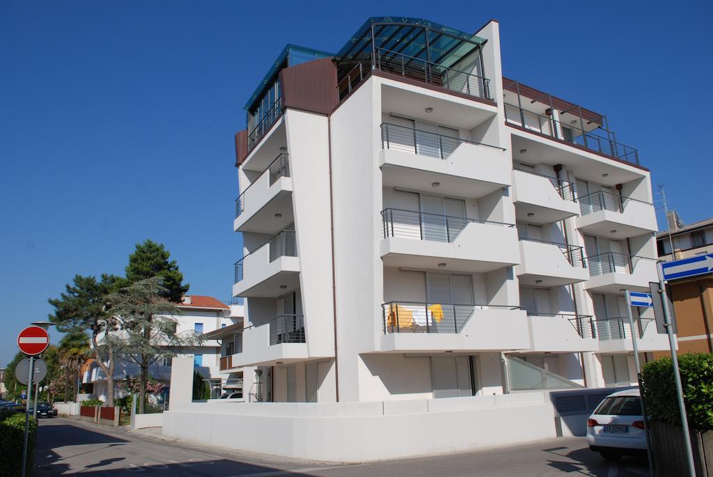 Residenza Ore Felici Lignano Sabbiadoro Exterior foto